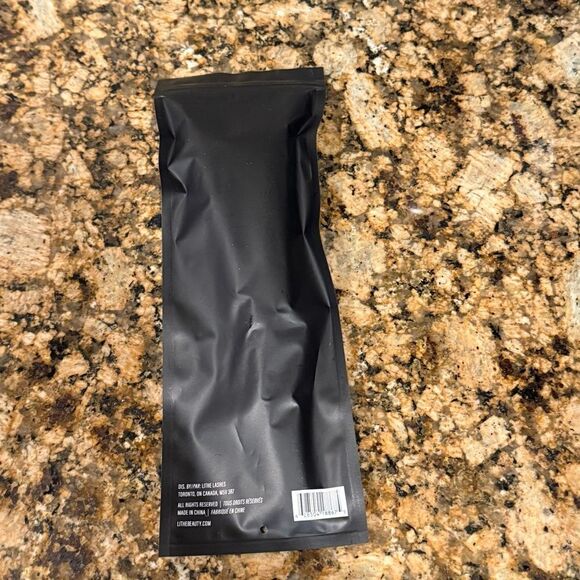 LITHE BEAUTY Essential Face Brush Set (2) Face Powder and Bronzer Brush - Picture 4 of 5